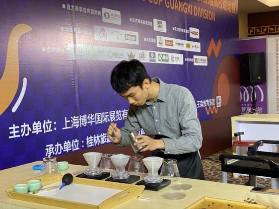 说明: D:\Documents\WeChat Files\lok381812937\FavTemp\4cd0d71c\res\c2407859e46ea209fb1b1bbcdb15d13e.jpg