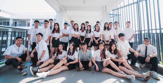 说明: E:\2019-2020上学期\宣传\20191110毕业照\毕业照\cea68f0232a6a48c257dd1d416483c9.jpg